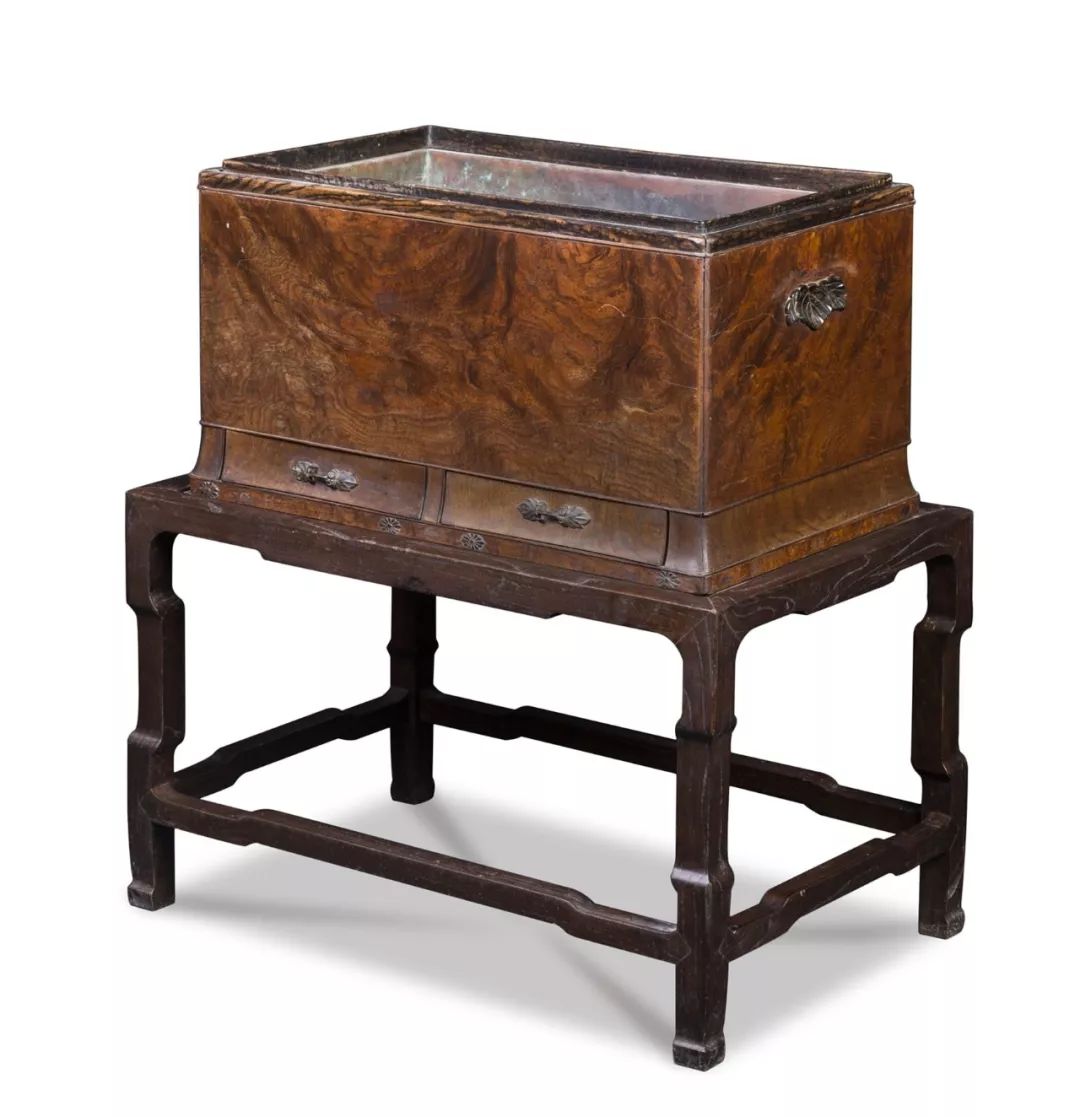 这个家具专场，几乎每年都是连拍带抢，漏太大了