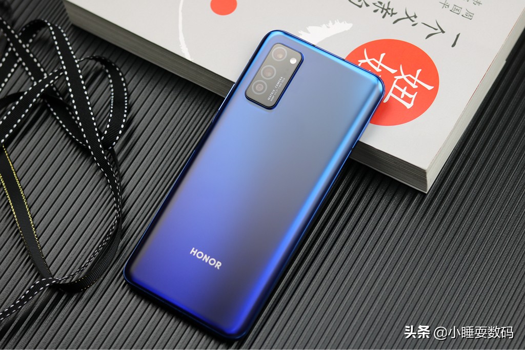 年轻人首选高性价比5g,年轻人值得买的手机中高端