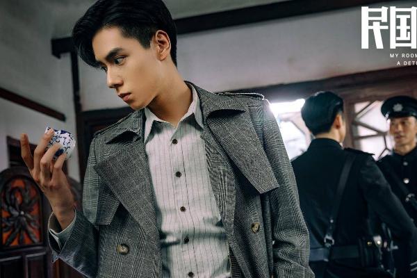 胡一天新剧是宁财神用“小号”写的？看到编剧名，网友：暴露马甲