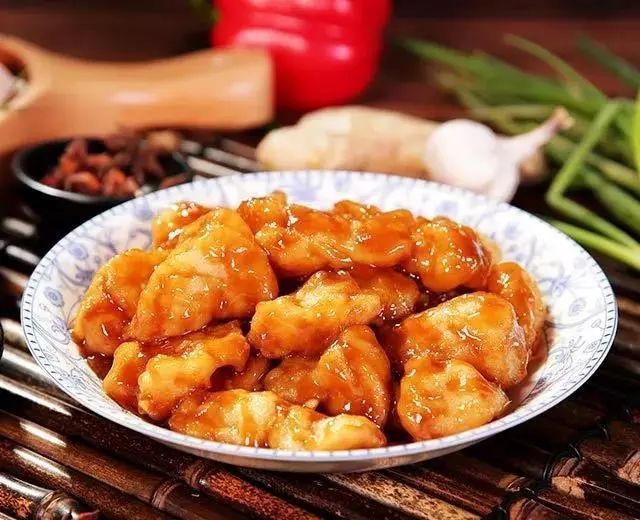 便利蜂西红柿炒鸡蛋的热量,便利蜂的青椒鸡丁