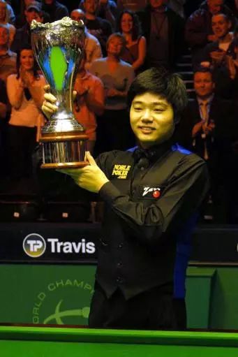 第一批80后都即将步入40岁了,第一批80后40岁了