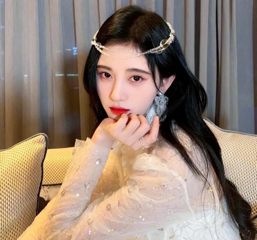 关于鞠婧祎爱豆闺蜜头像,鞠婧祎头像漫画