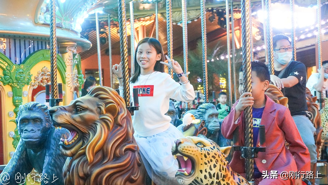 三亚之眼海昌梦幻不夜城,三亚海昌梦幻海洋不夜城网红打卡