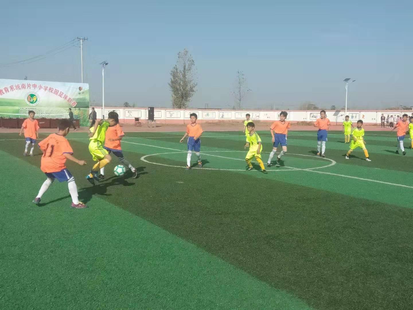 阜南县教育系统（南片区）中小学校园足球联赛在王化镇开幕