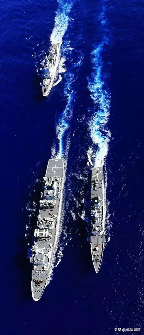 为人民海军庆生逐梦深蓝,为中国人民解放军海军致敬