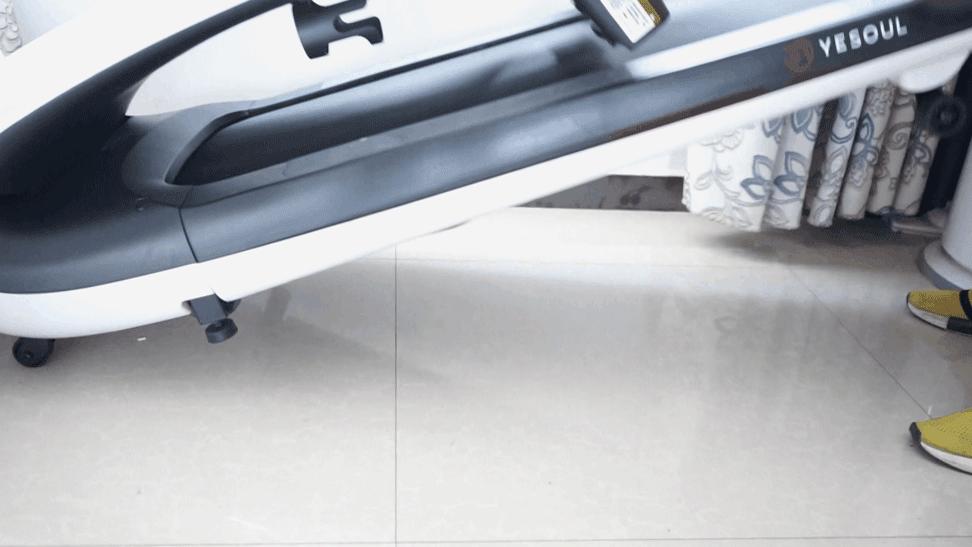 不用花钱在家也能健身跑步机,摩托艇跑步机