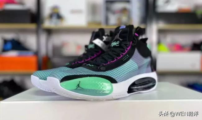 安德玛实战球鞋推荐,安德玛hovrsplash1配色