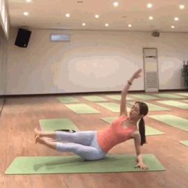 简单容易坚持的瘦肚子提臀动作,居家瘦肚子提臀动作