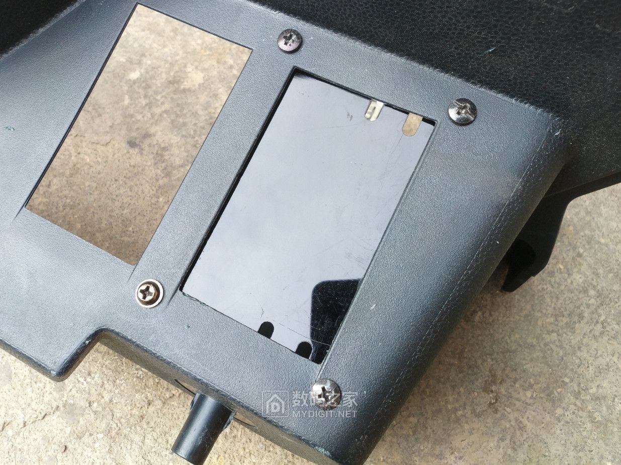 福特嘉年华点烟器拆装,福特嘉年华拆点烟器