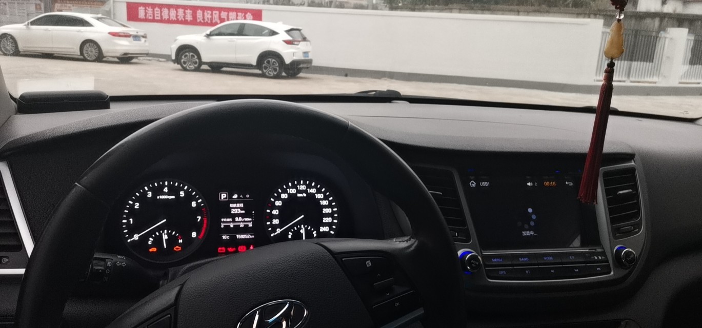 23万公里的现代途胜车值得买吗,2013年韩系进口途胜全时四驱