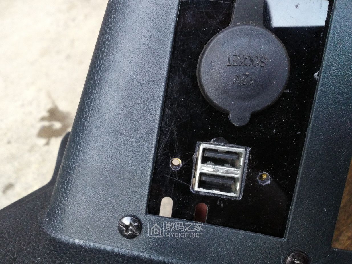 福特嘉年华点烟器插口改u盘,福特嘉年华车上的usb怎么更换