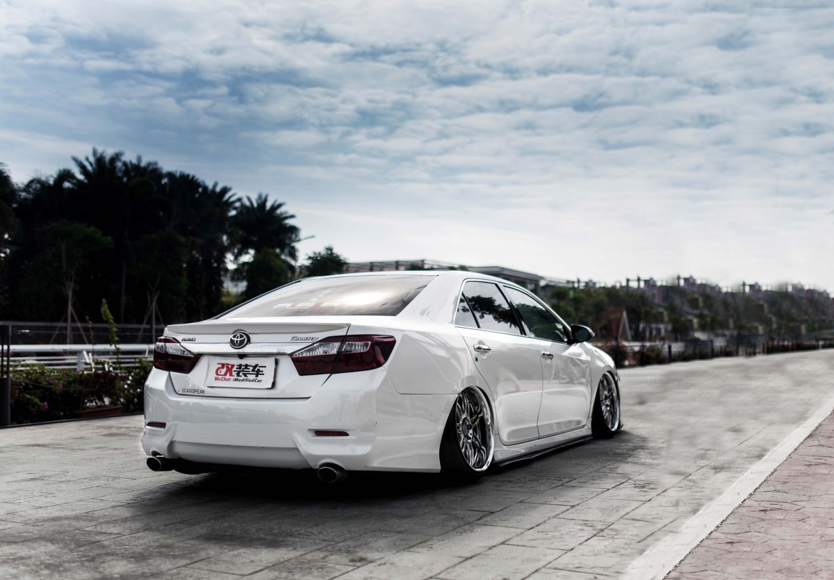 回忆杀2018变装,七代经典凯美瑞改装外观最佳案例