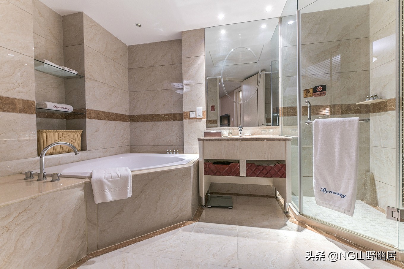 宁国伯爵王朝住宿,伯爵王朝大酒店价格