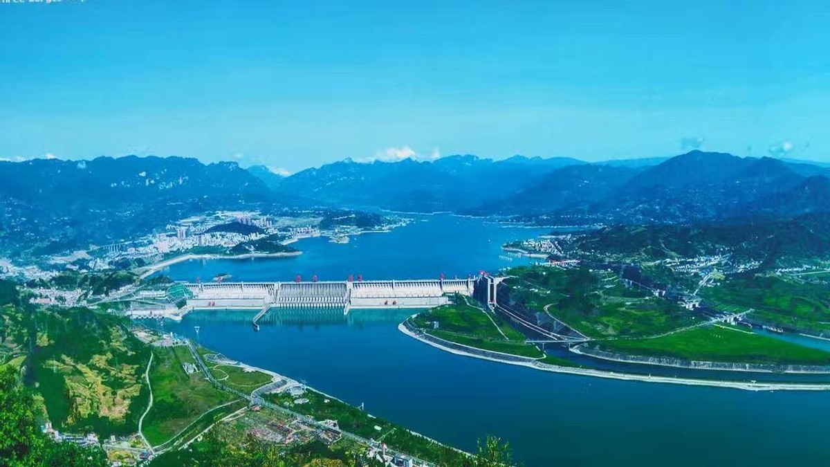 世界第一的三峡大坝，修建有多难？美国人不相信，算了笔账后尖叫