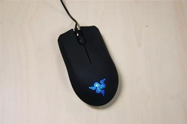 怎么看雷蛇鼠标是正品还是假的,假鼠标和真鼠标的区别雷蛇