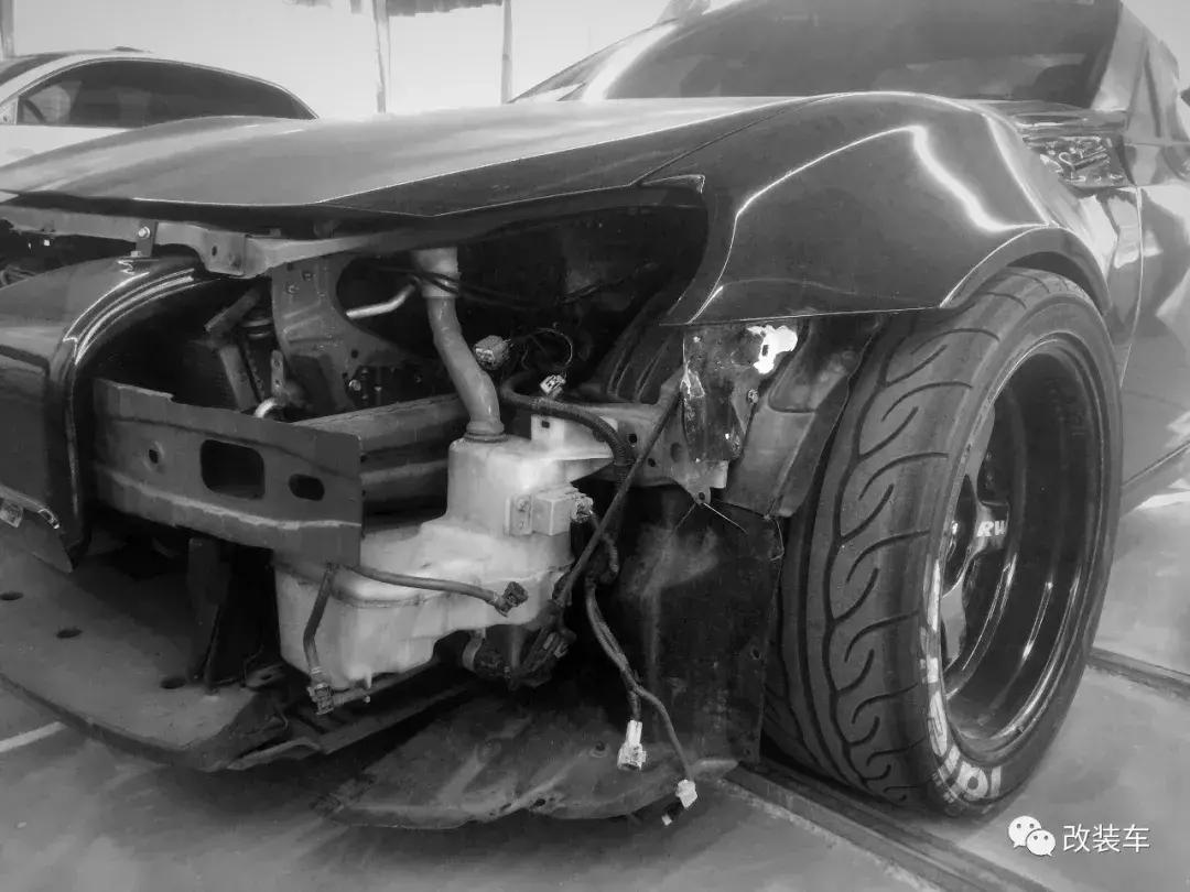 丰田86轮毂装18寸还是17寸好,丰田86加宽体