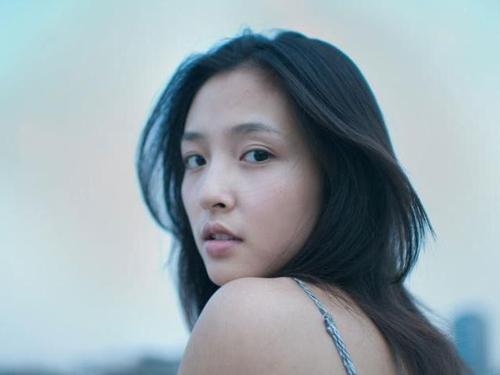 什么护肤品脸上发光发亮,想要皮肤发光更亮要用什么护肤品