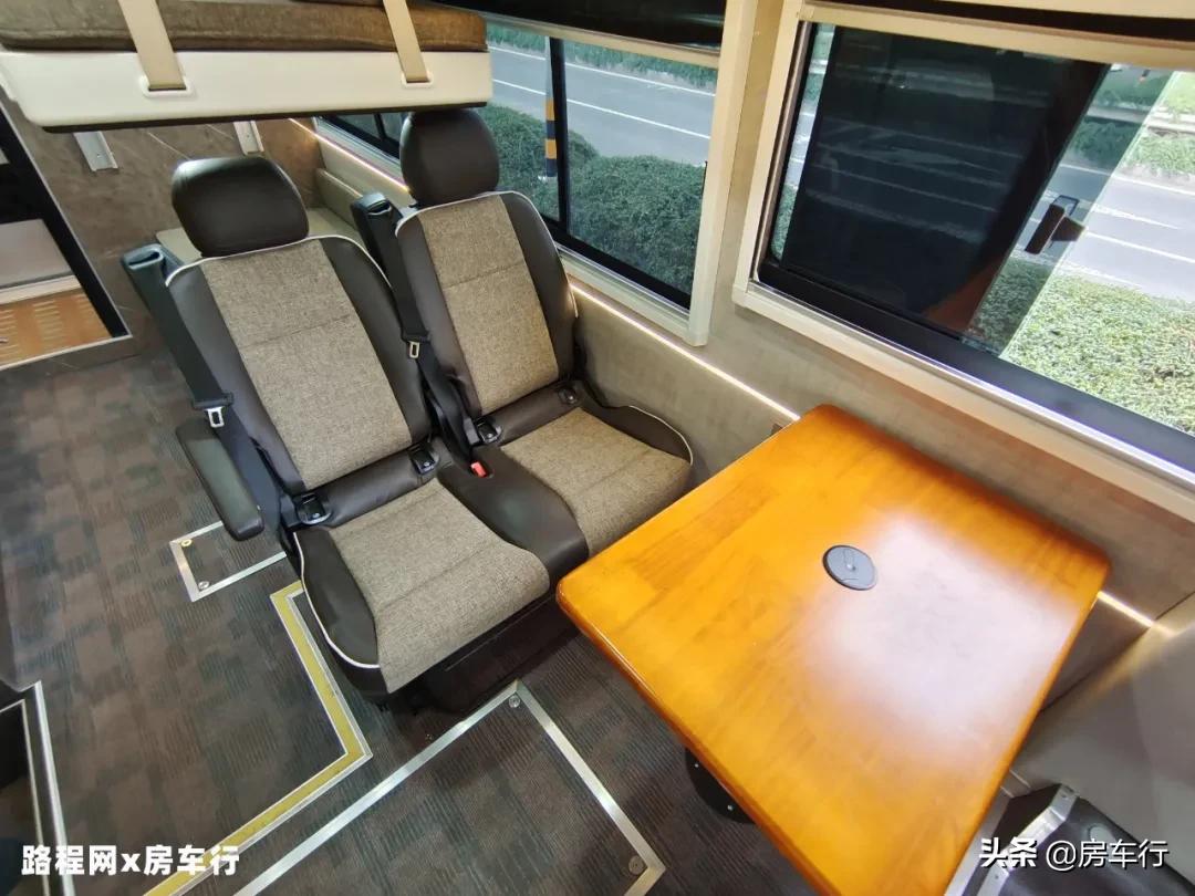 东风四驱挑战者越野房车试驾视频,东风挑战者四驱越野房车