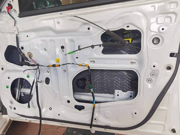 化州丰田锐志做全车隔音,丰田锐志做隔音