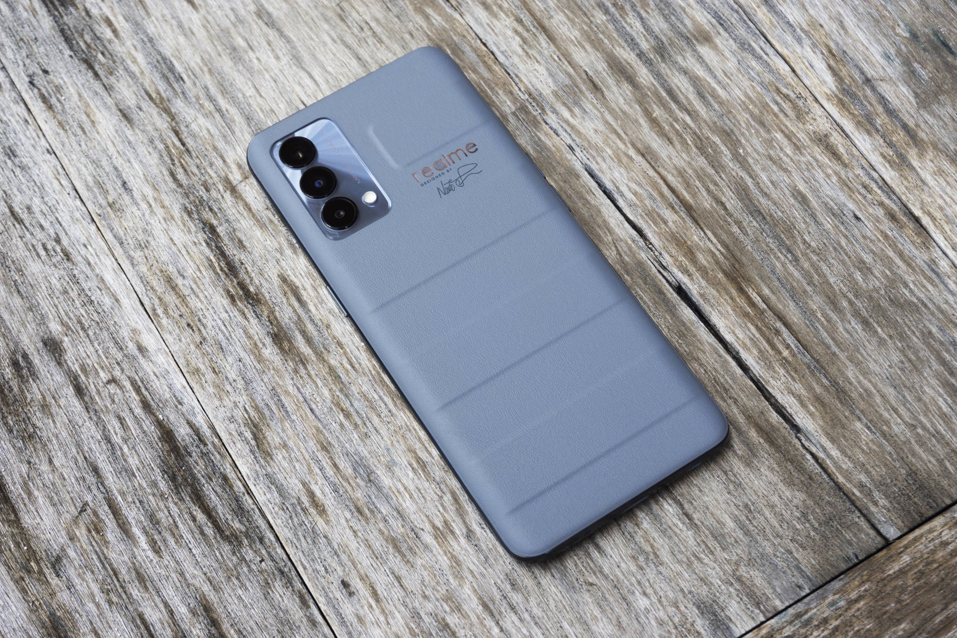 realme真我gt大师版探索版不开机,realme真我gt大师版2