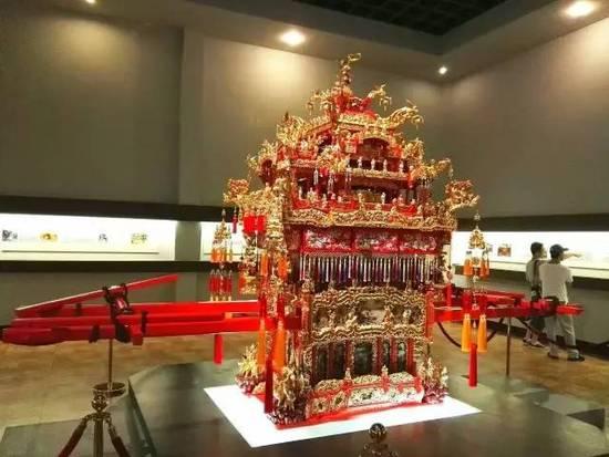 万工轿能值多少钱,万工轿在几楼