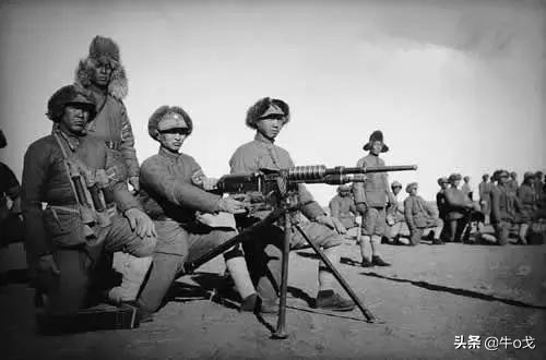 轻机枪和重机枪的区别,轻机枪和重机枪的区别在哪