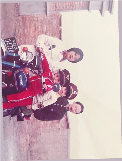 大庆人的父爱：爸爸的大摩托为我换回“神奇鞋柜”