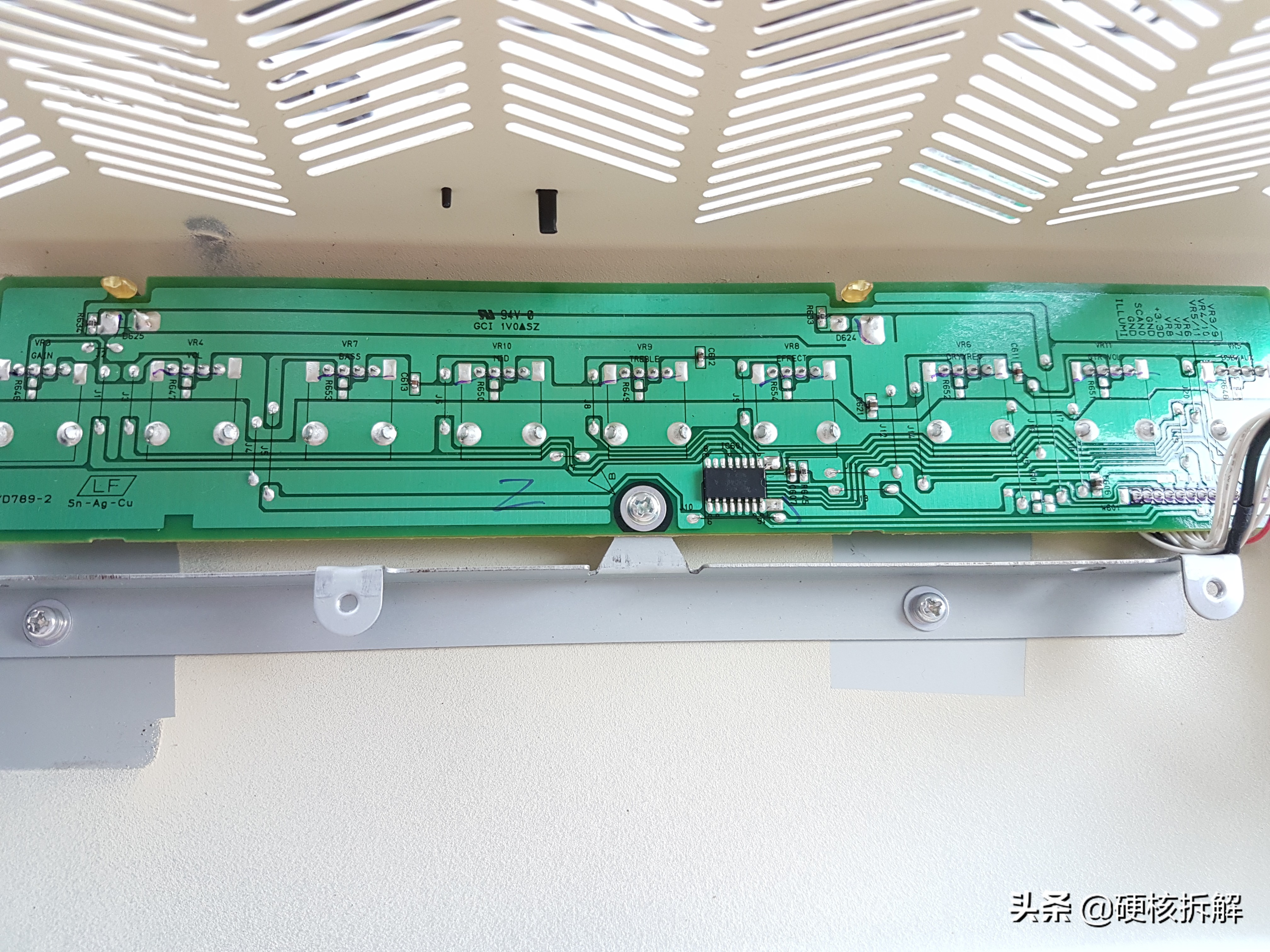 Yamahathr10音箱用什么吉他线,雅马哈吉他音箱thr1011使用方法