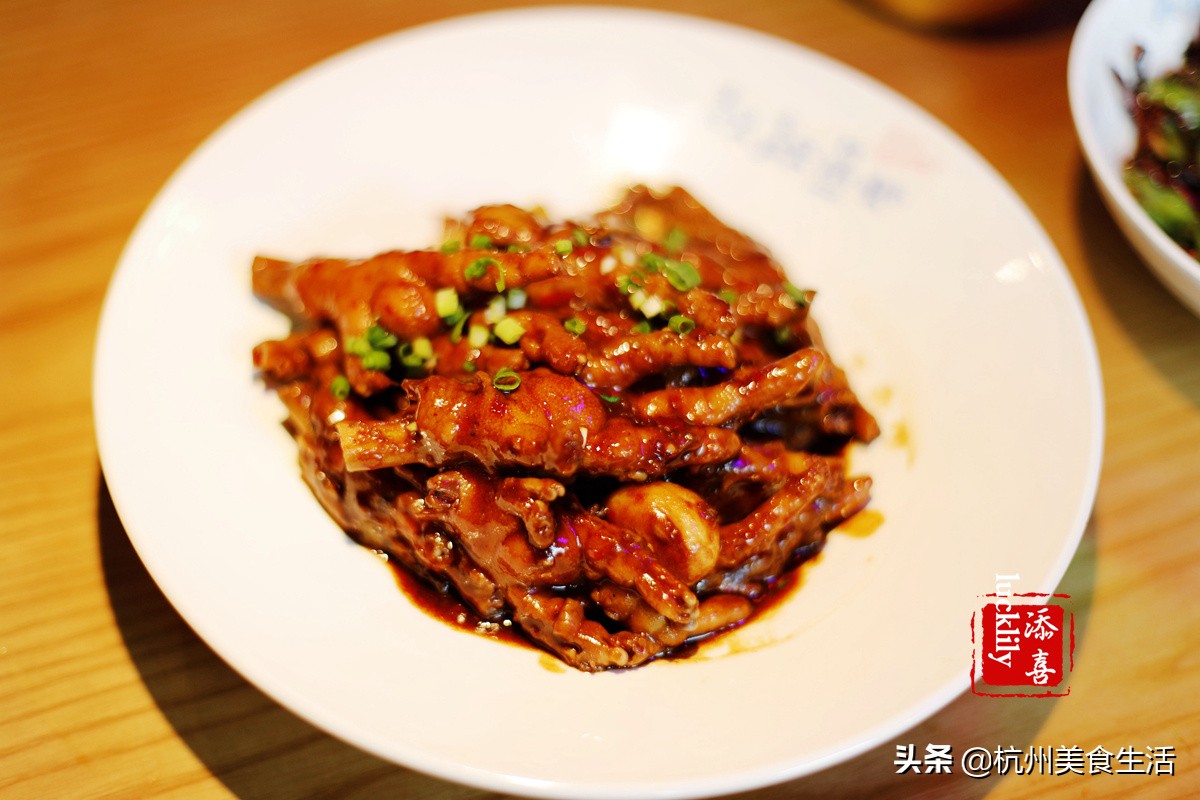 靓靓蒸虾和巴厘小龙虾哪个好吃,小龙虾武汉最好吃