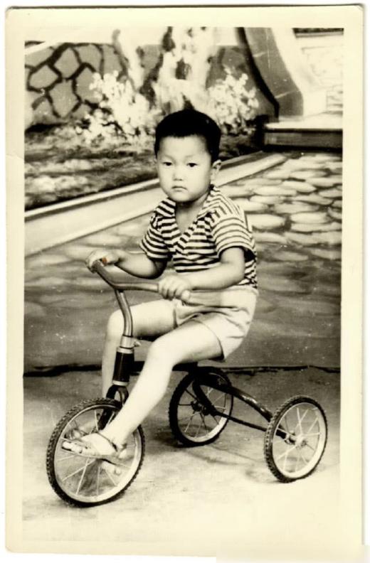 肖央和谁是筷子兄弟,筷子兄弟看肖央的眼睛