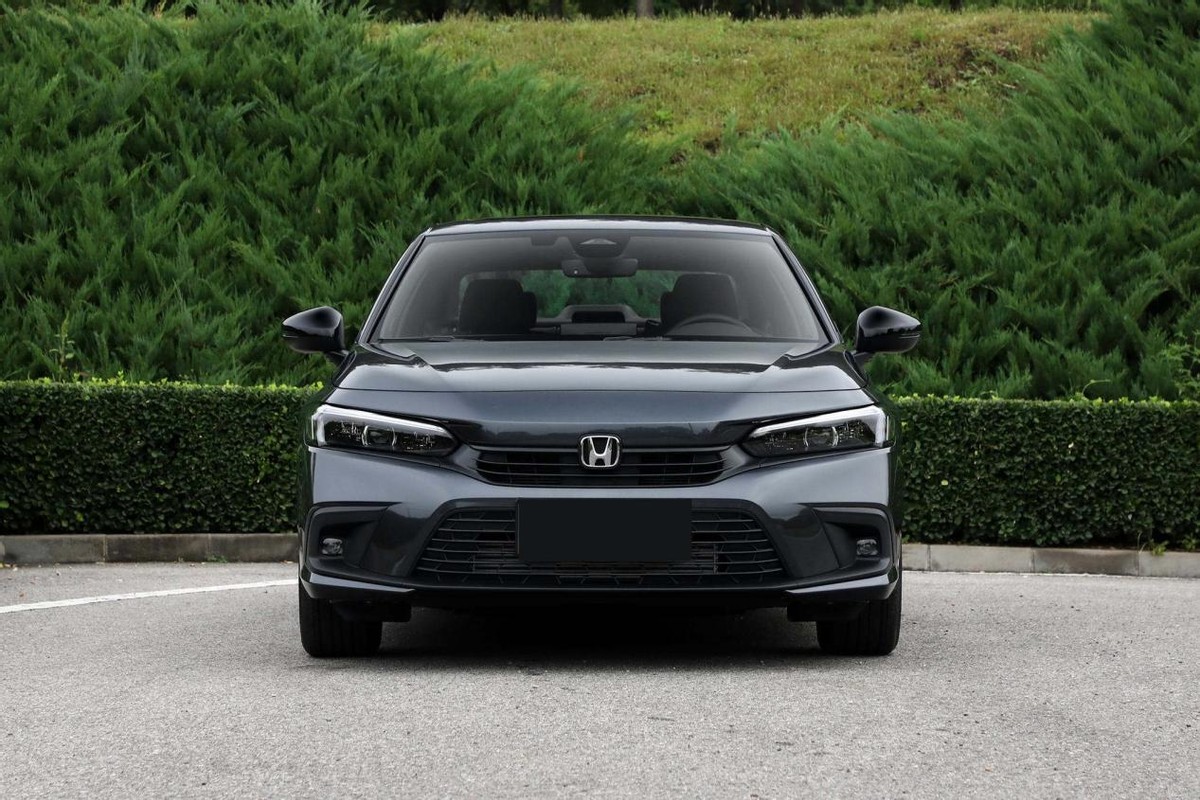 第11代雅阁出来了大号思域,雅阁和11代思域哪个更值得购买