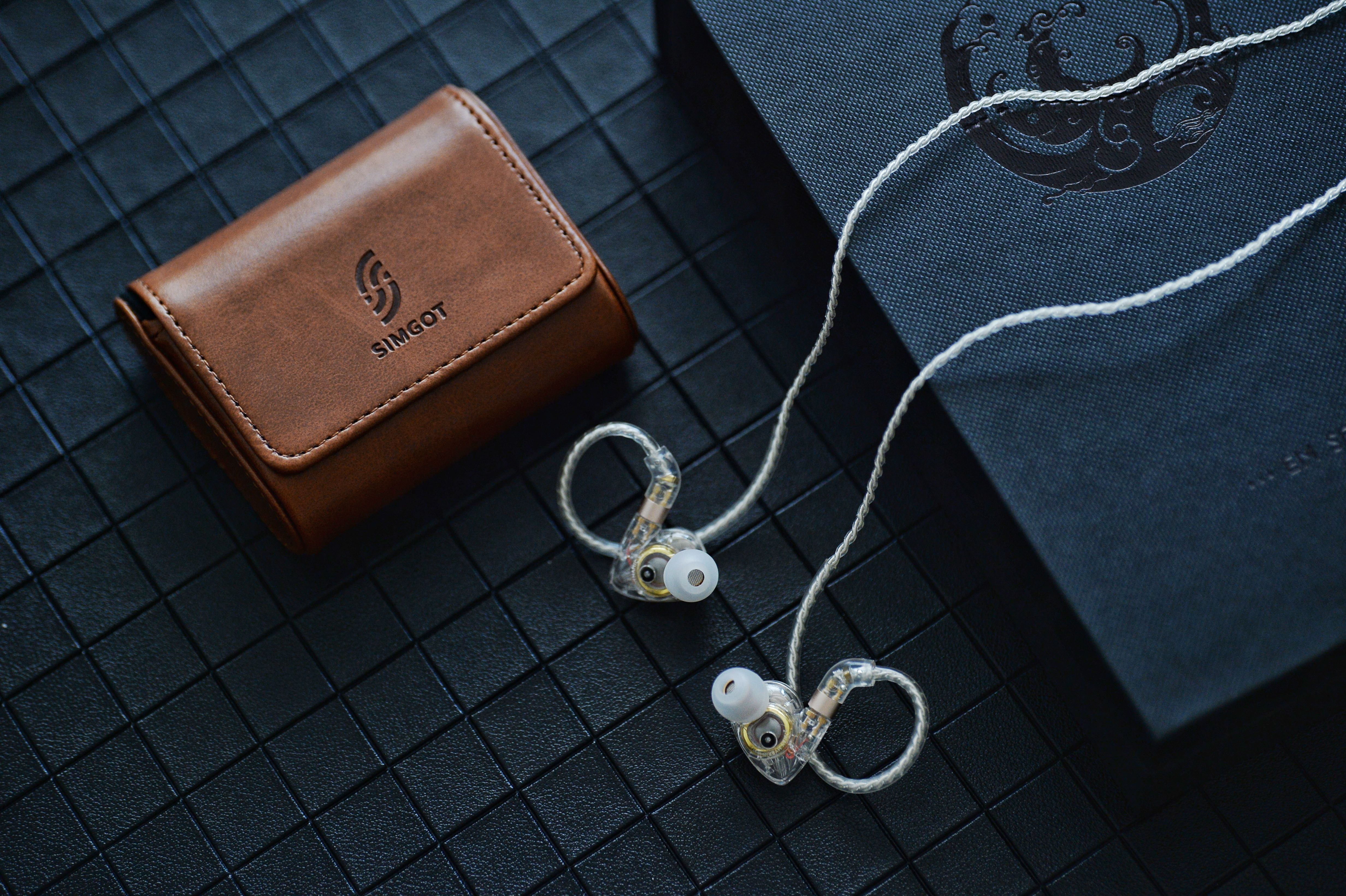 兴戈em2和airpodspro音质对比,兴戈em2用什么耳机套最好