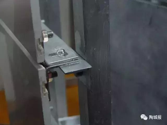 瓷砖怎样做又快又好,家里铺的瓷砖不好看怎么办啊