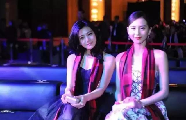 32岁刘诗诗美得高调,刘诗诗美背瑜伽课程视频