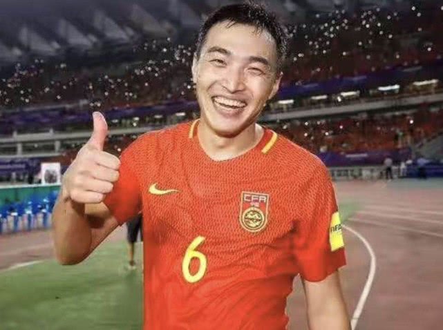 国足中卫杜威,国足十佳进球李玮锋进球