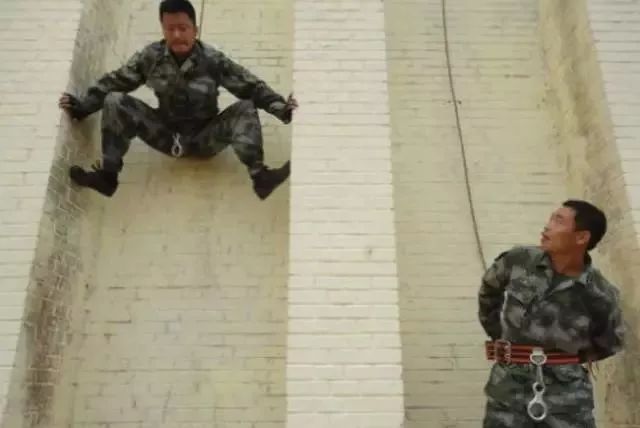 百亿影帝吴京电影角色大盘点,吴京两部电影百亿影帝