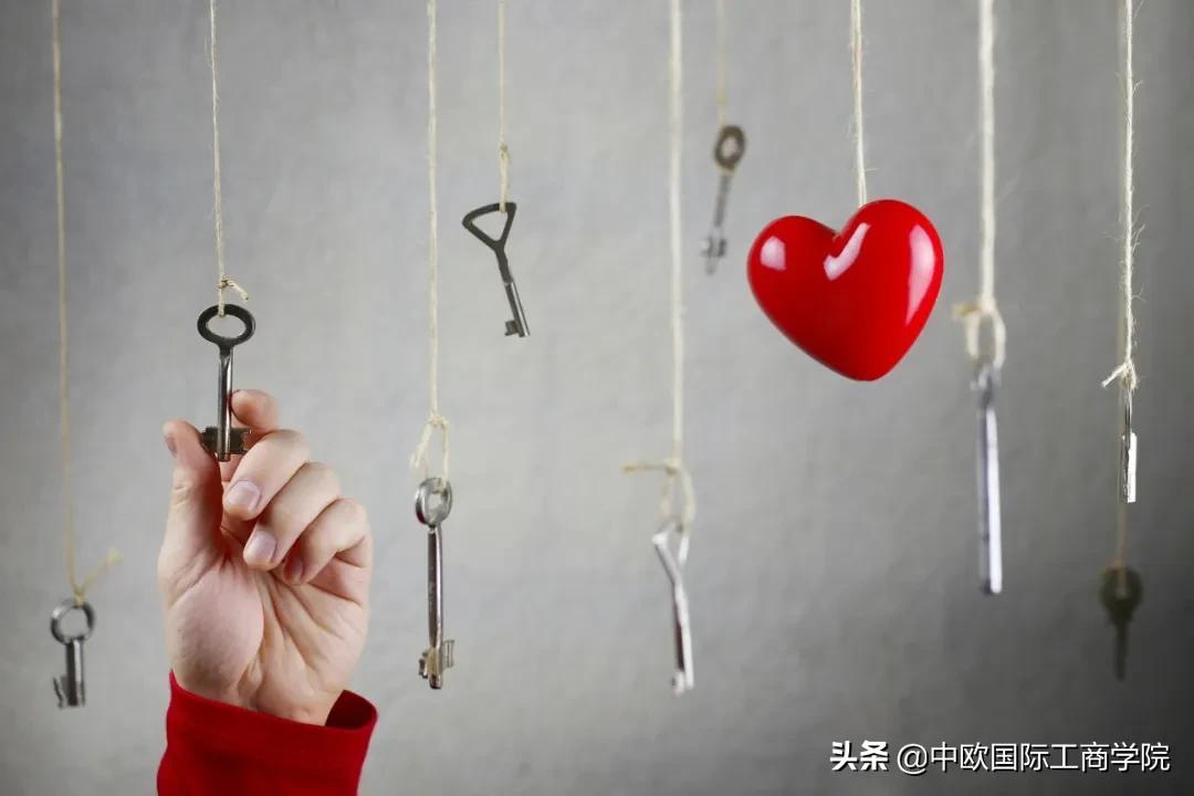 焦虑不安跟安全感有什么联系,内心缺乏安全感特别焦虑怎么办