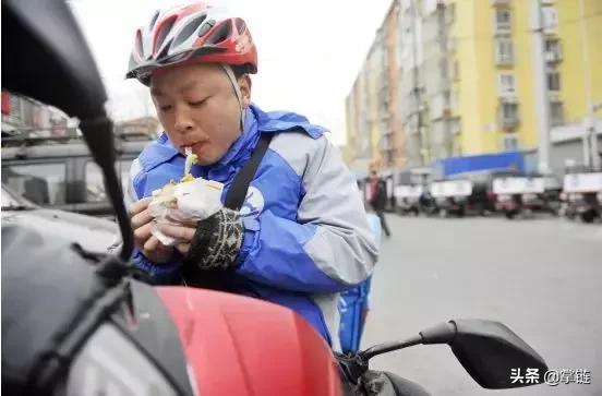 辛苦工作辛酸画面,美团外卖员辛苦视频