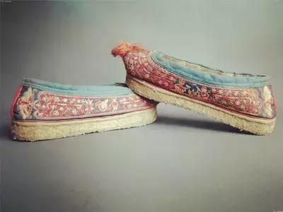 多年失传的绣花鞋,中国传统手工绣花鞋