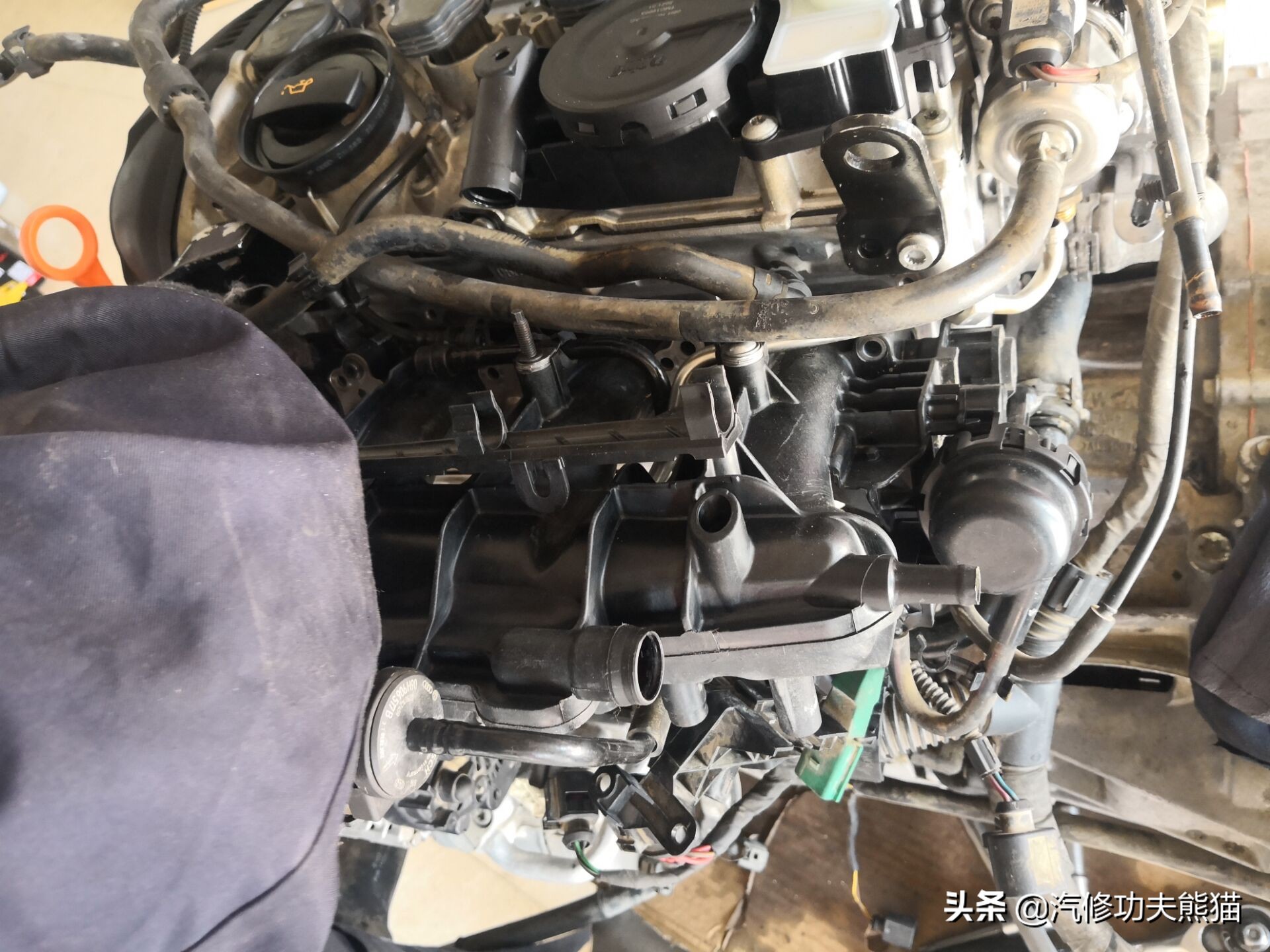 新款大众途观漏油,大众途观烧机油免拆多少钱