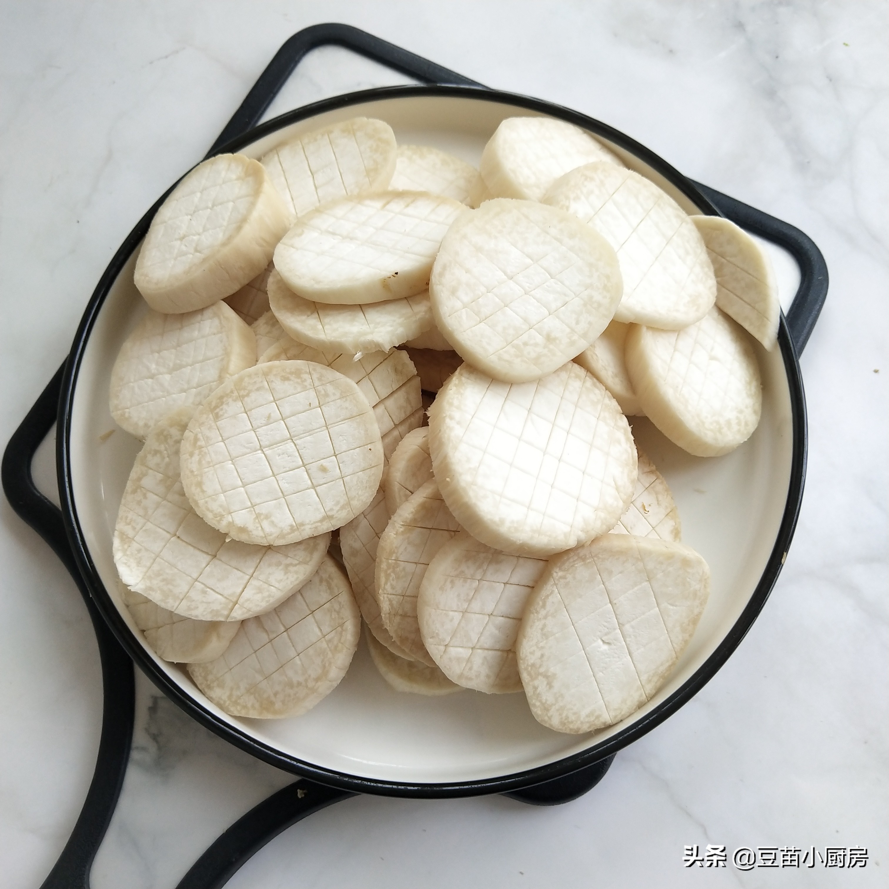 炒杏鲍菇粘锅,炒杏鲍菇为什么要去皮