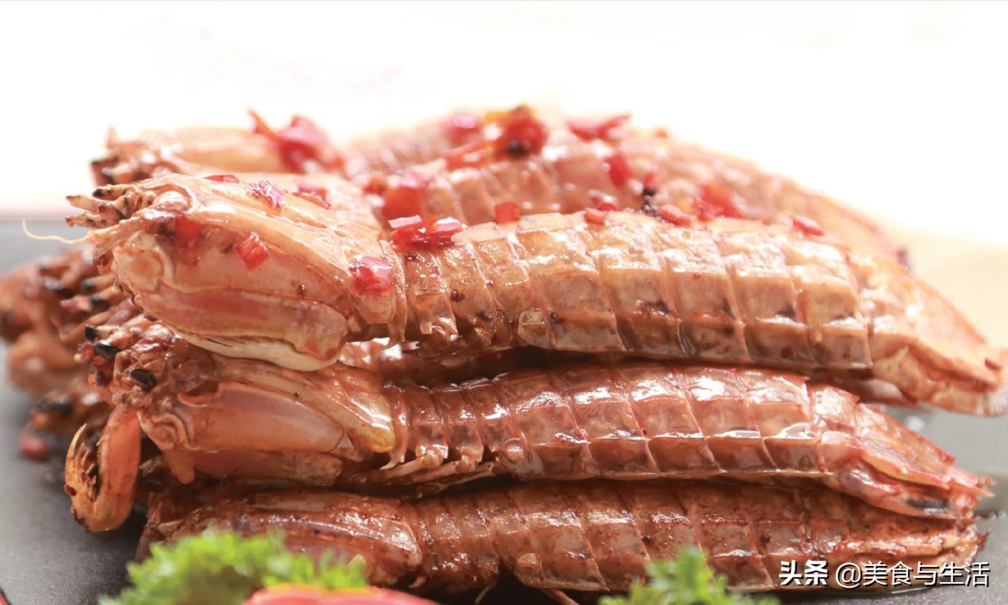 椒盐皮皮虾外酥里嫩好吃极了,椒盐濑尿虾也叫皮皮虾怎么吃