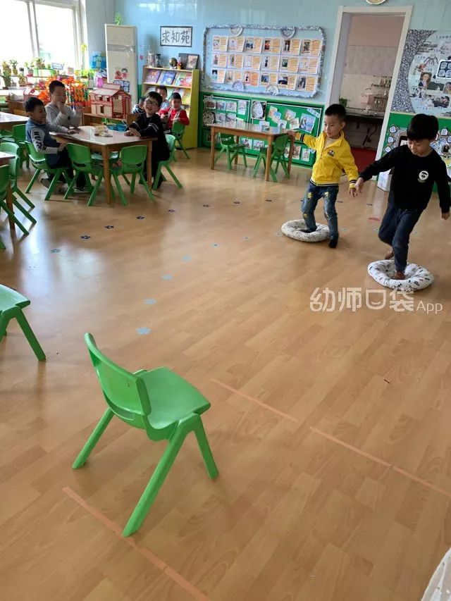 大班亲子游戏5-6岁宅家停课不停学,大班亲子游戏5-6岁在家巧玩报纸