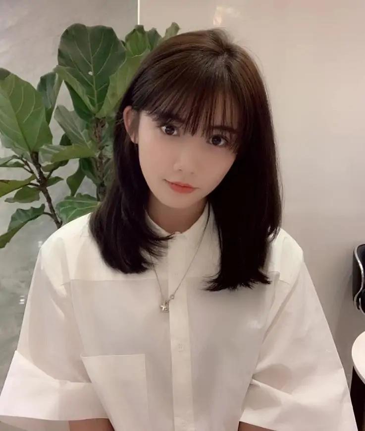 脸大适合的减龄编发发型,脸大减龄洋气的烫发型