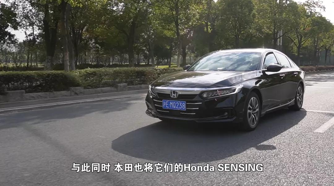 雅阁1.5t和天籁2.0t对比测评,21款天籁对比新款雅阁