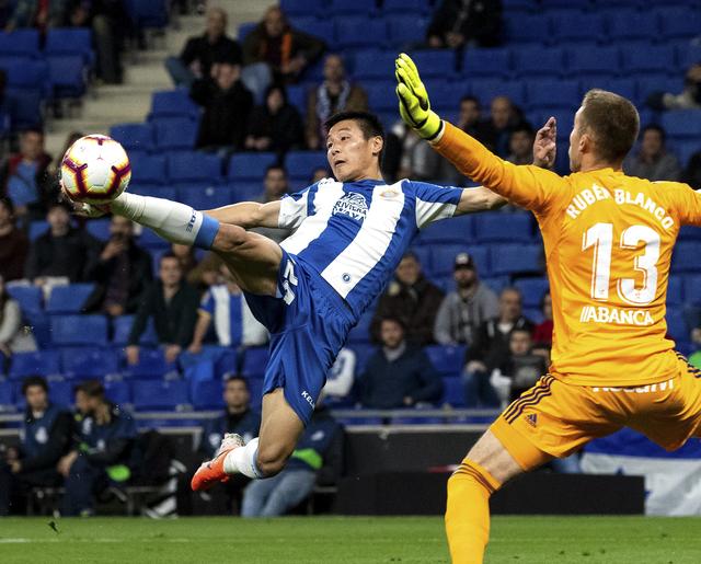 历数中日两国足球冲突，董立卓无视，武磊暴怒