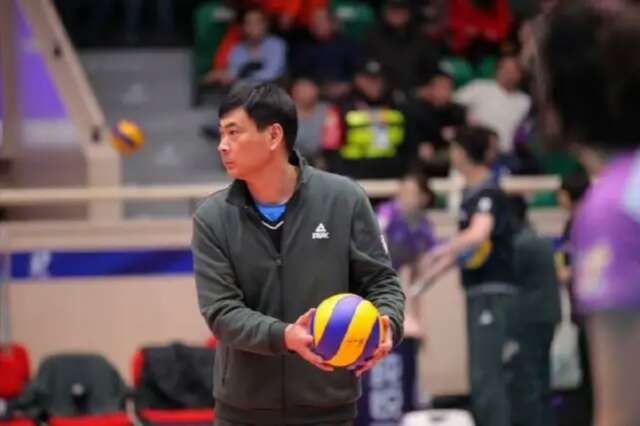 陈友泉北京队夺冠视频,陈友泉天津联赛夺冠