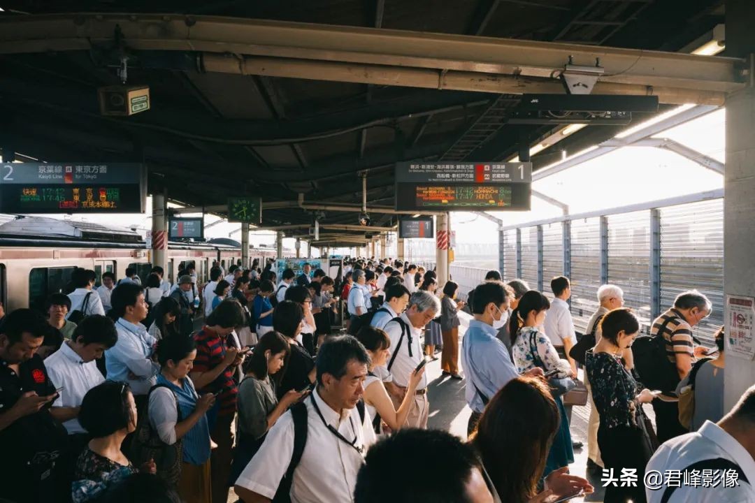 28mm镜头优缺点,28mm焦段广角够用吗