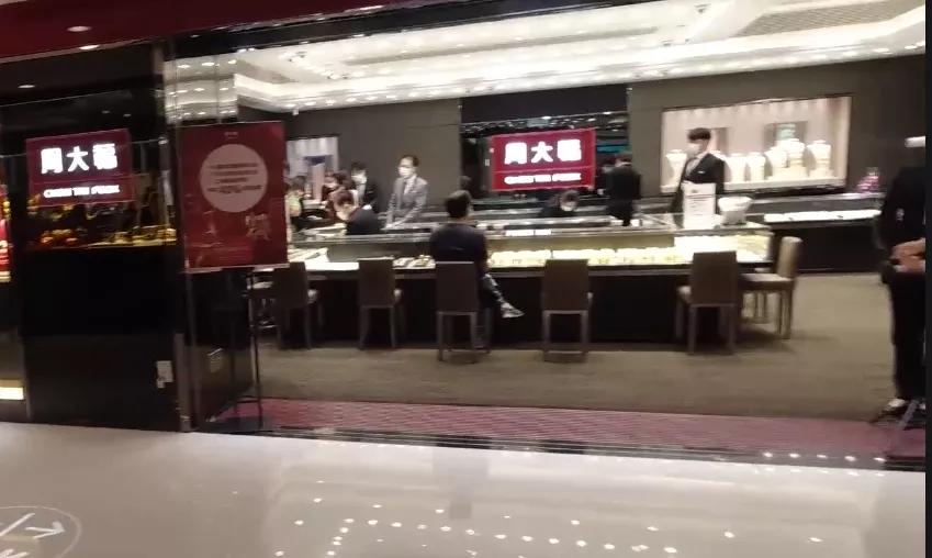 没有自由行的上水,代购全军覆没,内地电商成唯一亮点