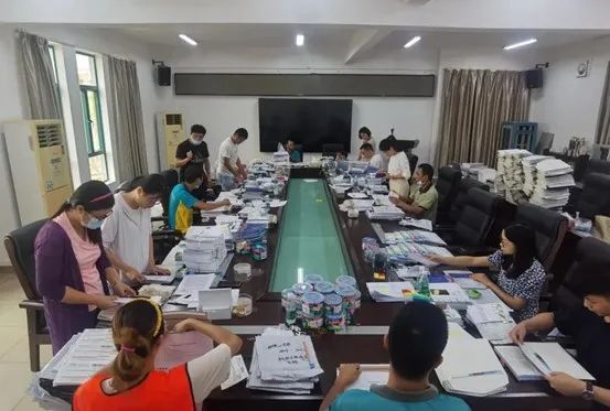 录取通知书好看的一本大学,盘点各大学精美录取通知书